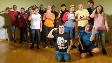 Una serata a teatro per sostenere la Fondazione Sansi Martino, proprietaria della struttura I Prati a Cosio Valtellino. Appuntamento... Una serata a teatro per sostenere la Fondazione Sansi Martino, proprietaria della struttura I Prati a Cosio Valtellino. Appuntamento...