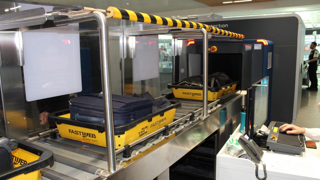 Aeroporti Malpensa e Linate, Sea: via libera a liquidi fino a 2 litri nel bagaglio a mano. Le nuove regole