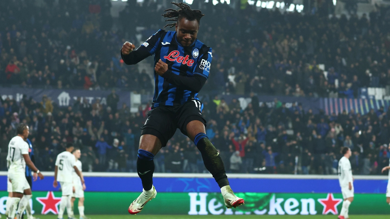 Ademola Lookman festeggia il gol del momentaneo 4-0