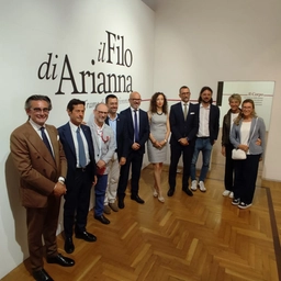 Mostra a Palazzo Perego: l’arte racconta la donna con un viaggio nel ’900