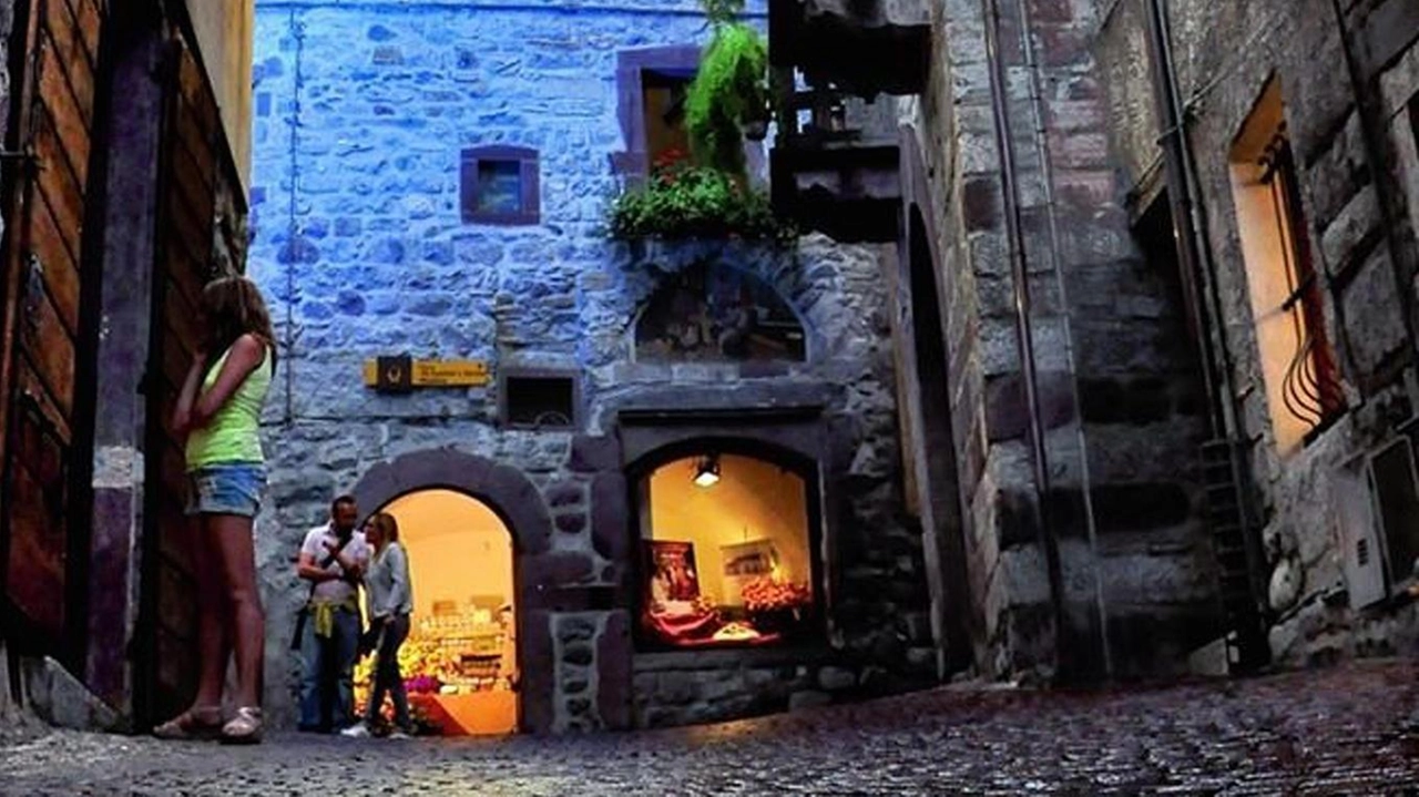 Bienno (Brescia) torna ad animarsi con l’attesissima Mostra Mercato e 37 artisti da tutto il mondo. Saranno l’ambiente e i...