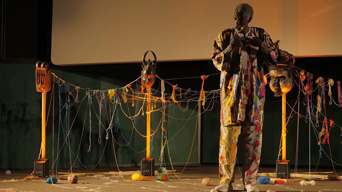 Mohamed Ba, scrittore, performer ed educatore cura il laboratorio di percussioni e lo spettacolo teatrale Il Riscatto Mohamed Ba, scrittore, performer ed educatore cura il laboratorio di percussioni e lo spettacolo teatrale Il Riscatto