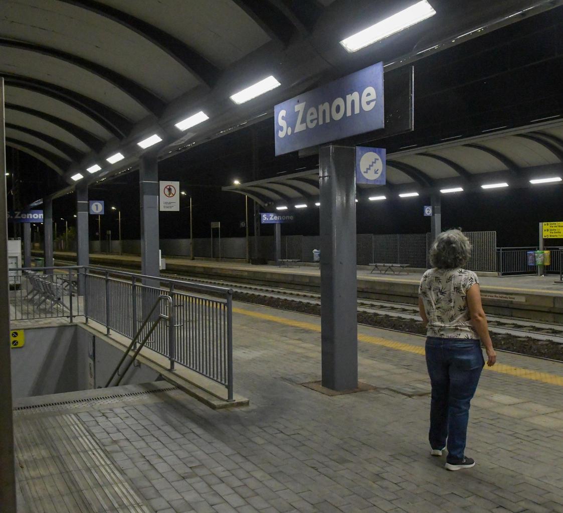 "Carnagione scura e capelli ricci". Caccia all’aggressore di San Zenone. Telecamere e Dna per identificarlo "Carnagione scura e capelli ricci". Caccia all’aggressore di San Zenone. Telecamere e Dna per identificarlo
