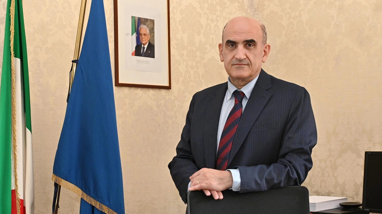 Il Prefetto di Lodi Enrico Roccatagliata consegnerà le onorificenze Il Prefetto di Lodi Enrico Roccatagliata consegnerà le onorificenze