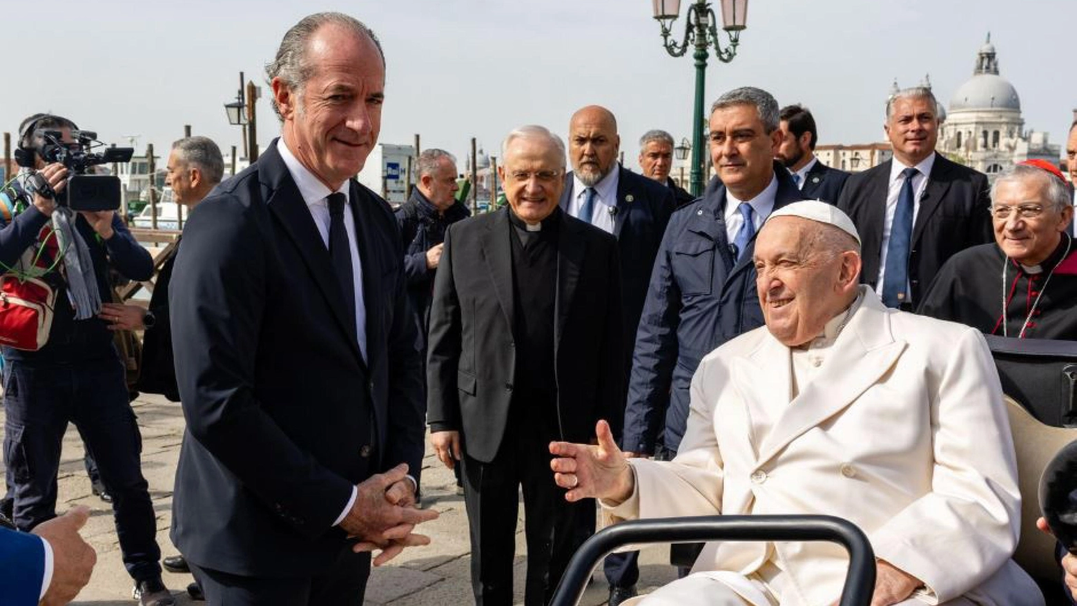 Luca Zaia ha accolto Papa Francesco in piazza San Marco a Venezia