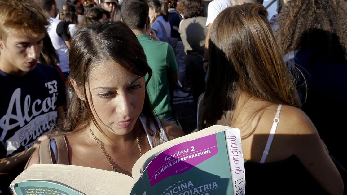 I pionieri del “semestre filtro“. Scelgono Milano 5.063 studenti ma a gennaio ne rimarranno mille I pionieri del “semestre filtro“. Scelgono Milano 5.063 studenti ma a gennaio ne rimarranno mille