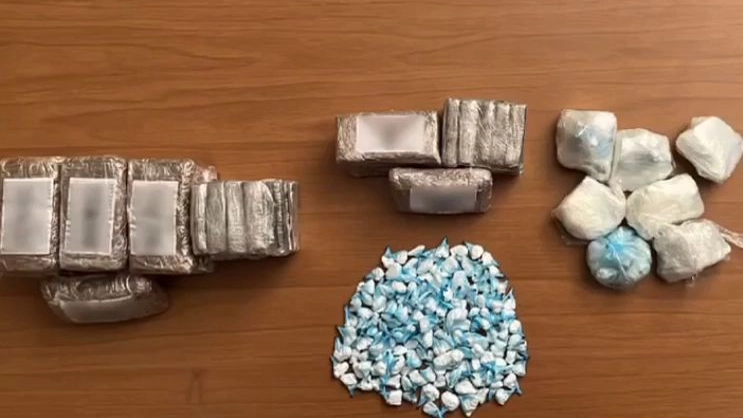La droga sequestrata dalla polizia