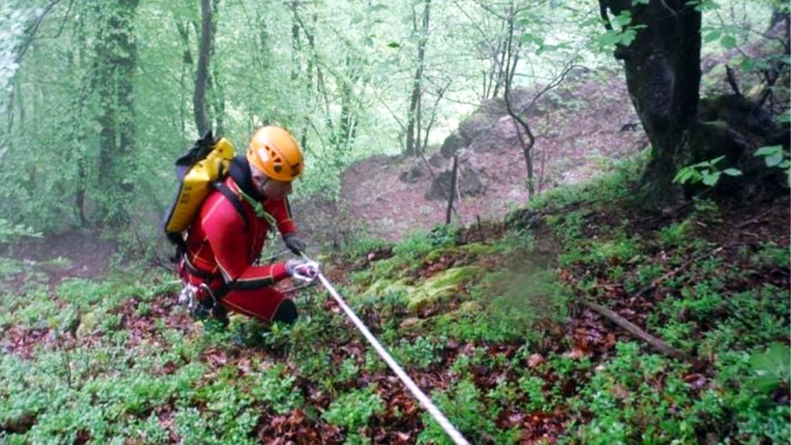 Breno, disperso dopo l’escursione sul Monte Blumone: ricerche senza sosta nella zona del Lago della Vacca Breno, disperso dopo l’escursione sul Monte Blumone: ricerche senza sosta nella zona del Lago della Vacca