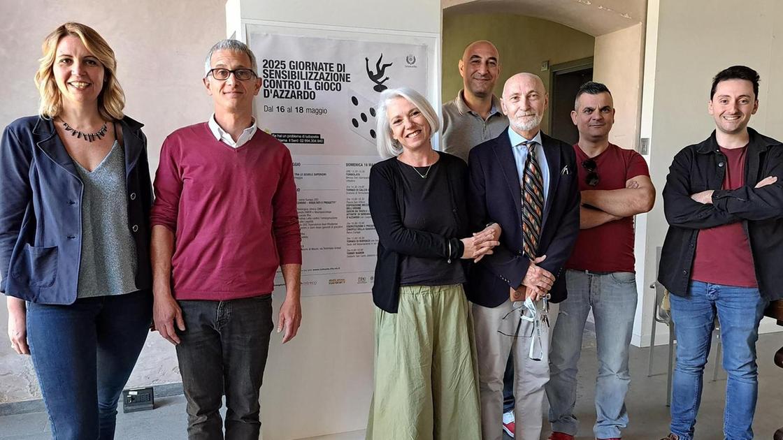 Rho, gioco d’azzardo in frenata. Il Patto di Comunità funziona Rho, gioco d’azzardo in frenata. Il Patto di Comunità funziona