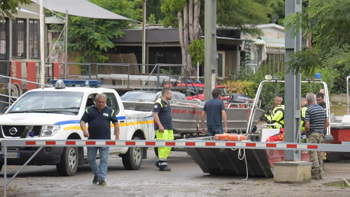 Trovato il sedicenne disperso. Corpo senza vita nel Po: "È Nassar", decisivi i vestiti Trovato il sedicenne disperso. Corpo senza vita nel Po: "È Nassar", decisivi i vestiti