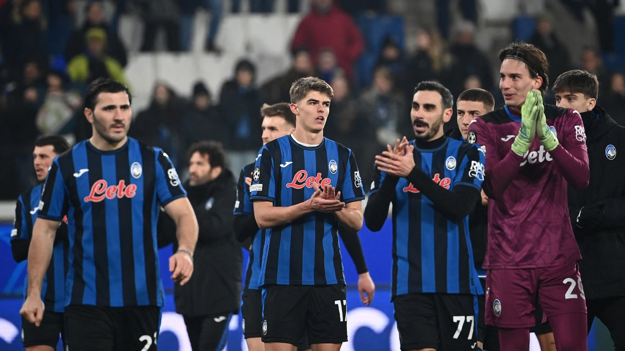I giocatori dell'Atalanta al termine della partita persa con il Bruges I giocatori dell'Atalanta al termine della partita persa con il Bruges