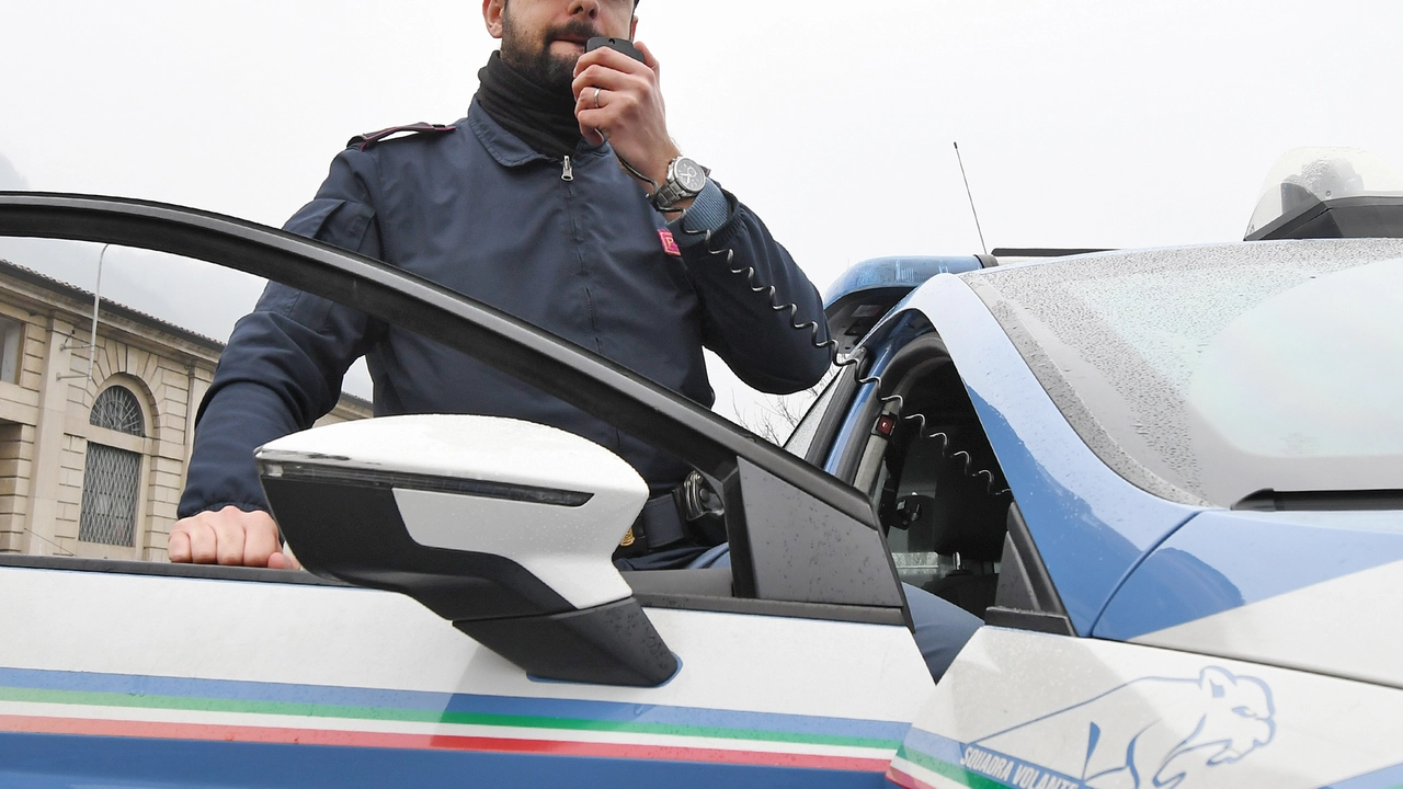 A riconoscerla è satto il papà di uno studente, che ha chiamato la polizia A riconoscerla è satto il papà di uno studente, che ha chiamato la polizia
