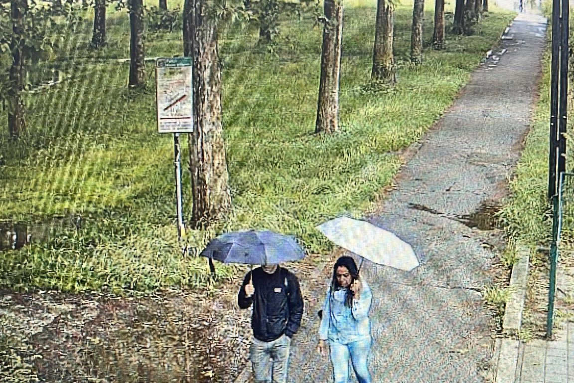 De Maria e Chamila che entrano nel Parco Nord