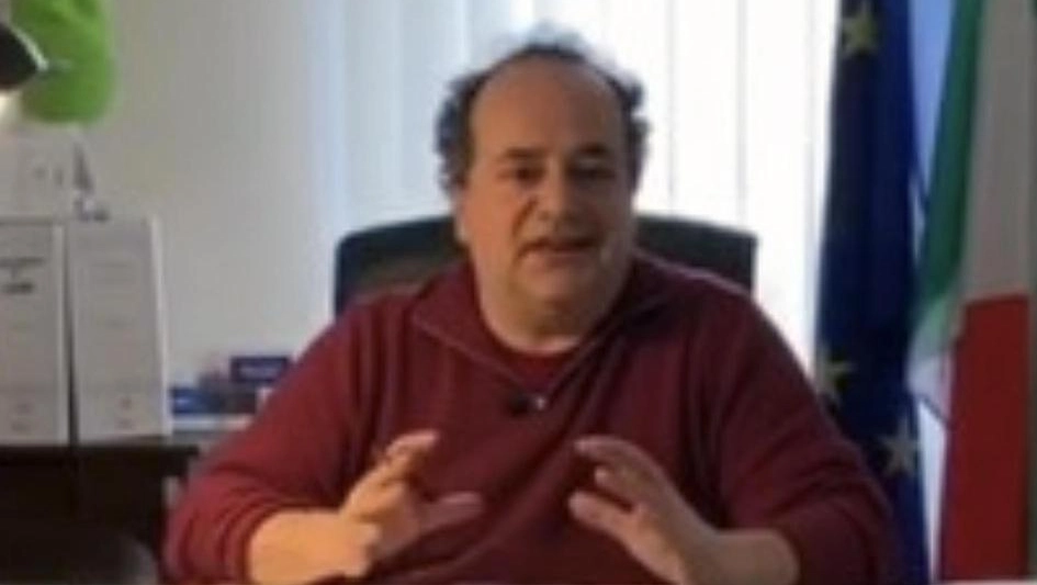 Il sindaco di Gambolò Antonio Costantino: «La vicenda è complessa Vogliamo evitare danni erariali» Il sindaco di Gambolò Antonio Costantino: «La vicenda è complessa Vogliamo evitare danni erariali»