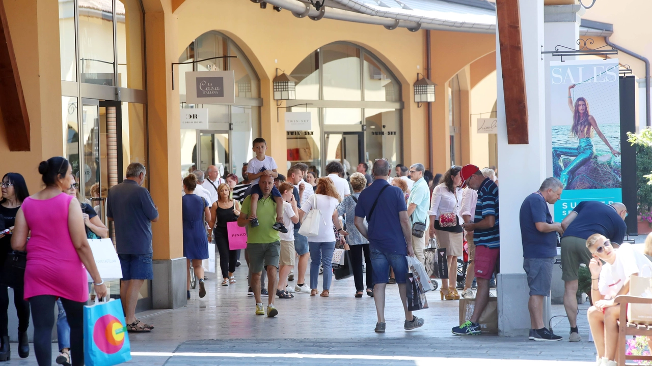 Il Franciacorta Village è una galleria multibrand da 150 negozi, che si estende su 36.600 metri quadrati: tremila i posti auto nel parcheggio