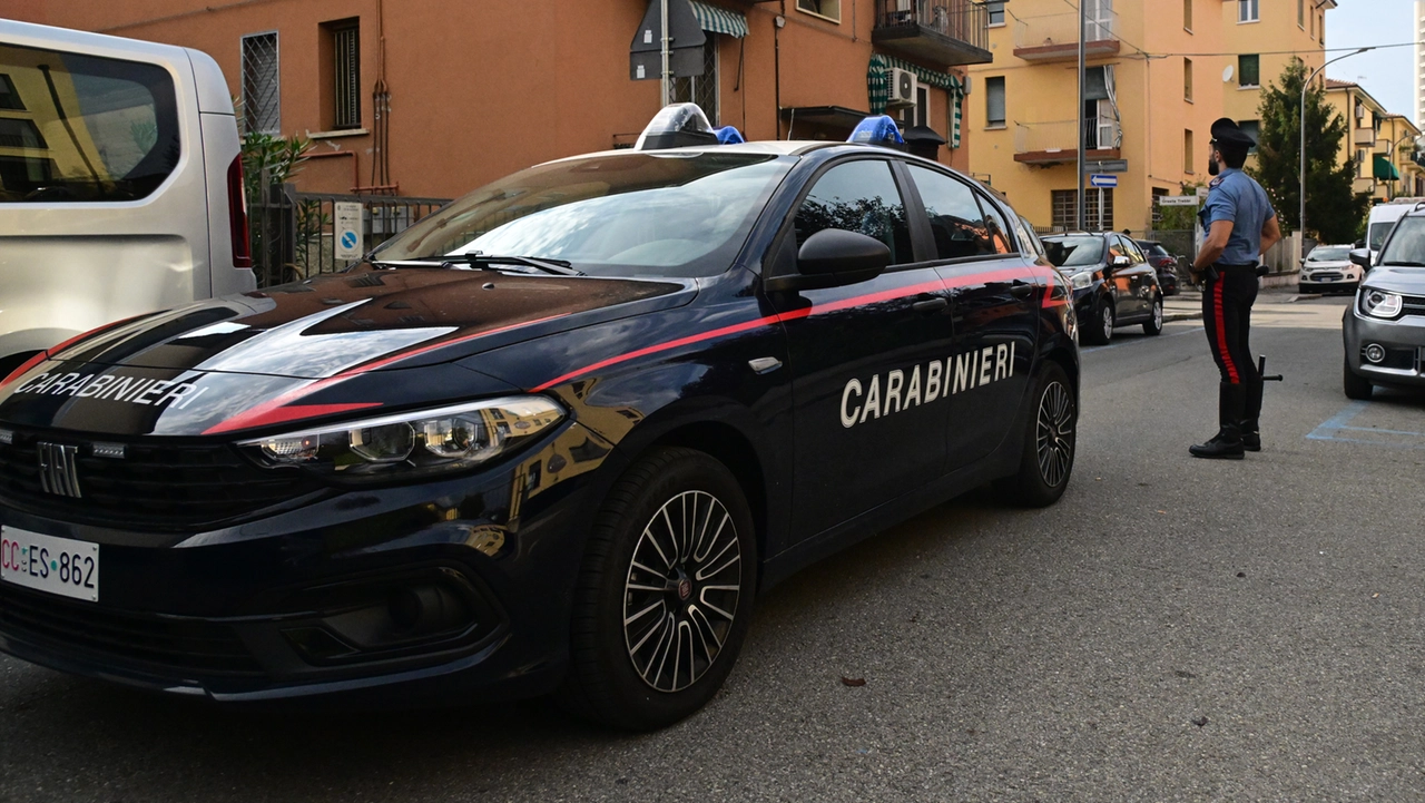 Le due ragazzine identificate dai carabinieri (Archivio) Le due ragazzine identificate dai carabinieri (Archivio)