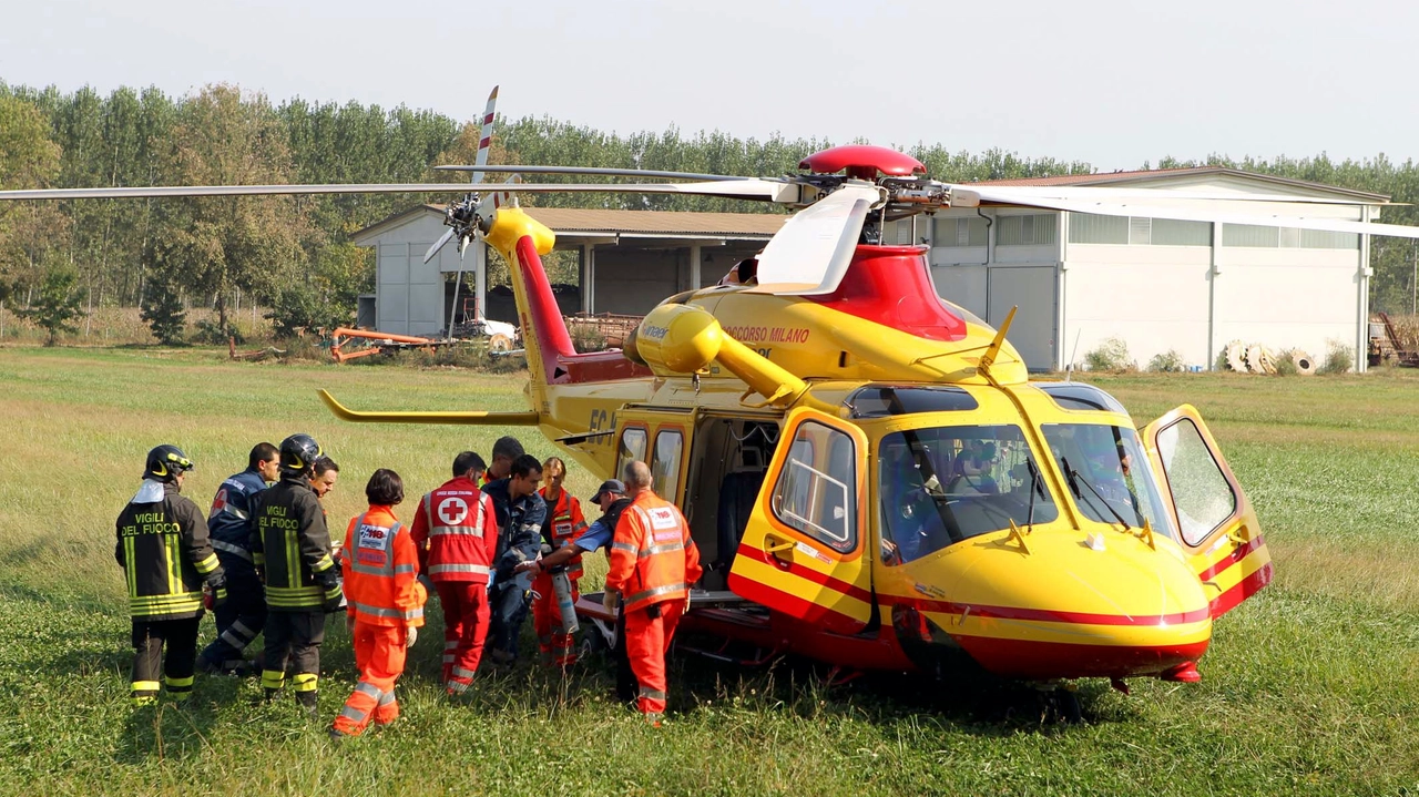 Vista la gravità delle condizioni della giovane donna, si è reso necessario l'intervento dell'elisoccorso Vista la gravità delle condizioni della giovane donna, si è reso necessario l'intervento dell'elisoccorso