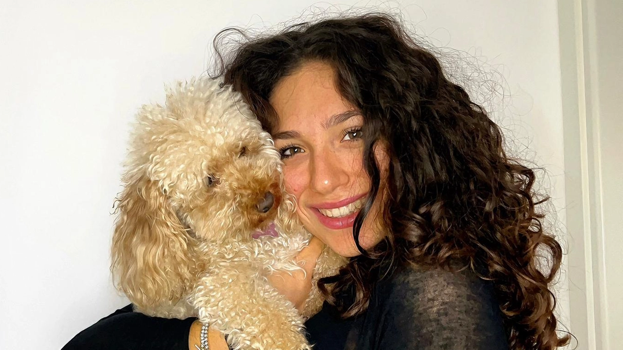 Chiara Mariani, rinata anche grazie all’amore della sua cagnolina Chiara Mariani, rinata anche grazie all’amore della sua cagnolina