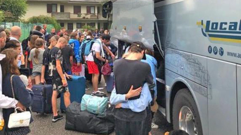 Il rimpatrio dei ragazzini ucraini ospitati in valle Imagna Il rimpatrio dei ragazzini ucraini ospitati in valle Imagna