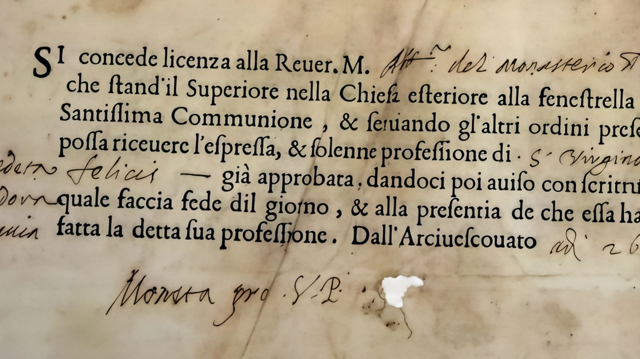Il Museo e Tesoro del Duomo di Monza custodisce una preziosa Biblioteca Capitolare con antichi manoscritti e opere rare, testimoniando secoli di sapere e cultura. Accessibile agli studiosi, aperta al pubblico solo in occasioni speciali. Il Museo e Tesoro del Duomo di Monza custodisce una preziosa Biblioteca Capitolare con antichi manoscritti e opere rare, testimoniando secoli di sapere e cultura. Accessibile agli studiosi, aperta al pubblico solo in occasioni speciali.