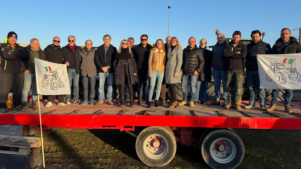 Il presidio nelle vicinanze del casello autostradale sulla Torino-Piacenza Il presidio nelle vicinanze del casello autostradale sulla Torino-Piacenza