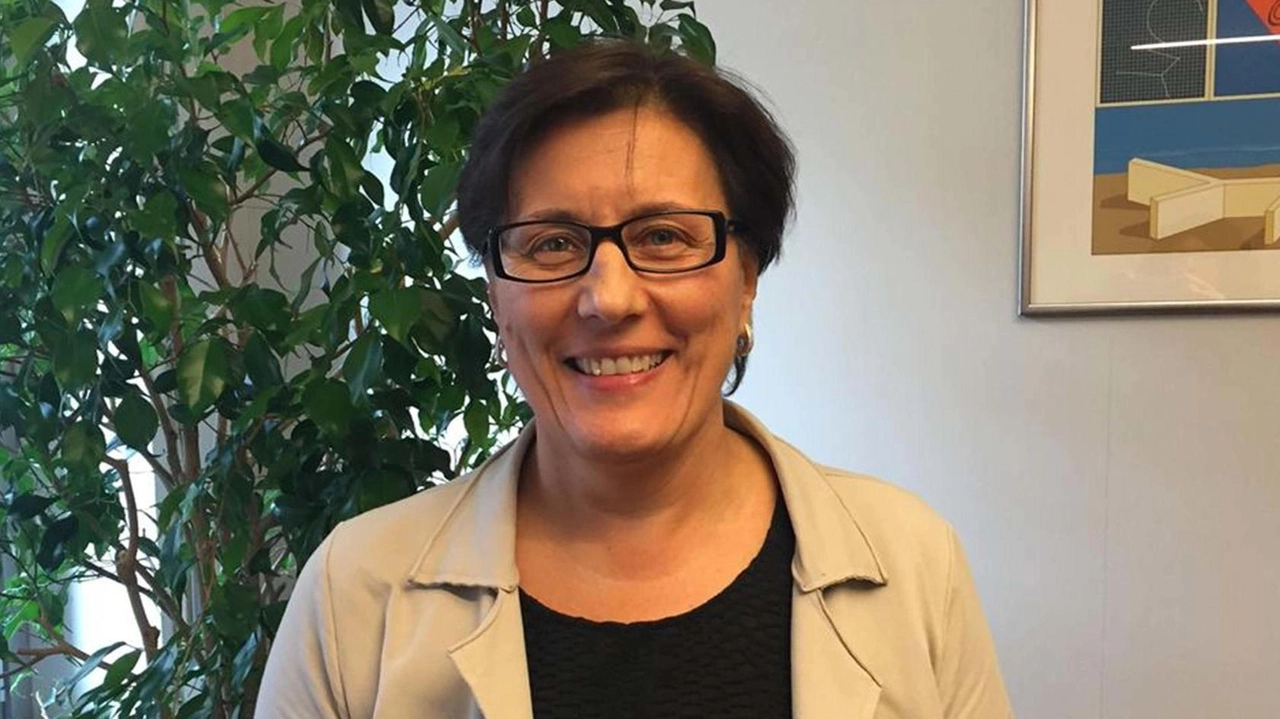 Annalisa Rainoldi ai vertici del settore legno, arredo e design di Confindustria Lecco e Sondrio. Nell’assemblea di categoria, tenutasi ieri... Annalisa Rainoldi ai vertici del settore legno, arredo e design di Confindustria Lecco e Sondrio. Nell’assemblea di categoria, tenutasi ieri...