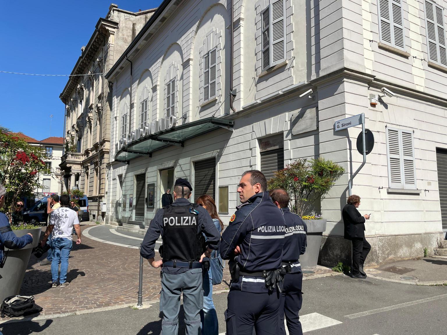 Giro di vite contro furti e rapine. Un piano di sicurezza partecipata. Comune e cittadini diventano alleati Giro di vite contro furti e rapine. Un piano di sicurezza partecipata. Comune e cittadini diventano alleati