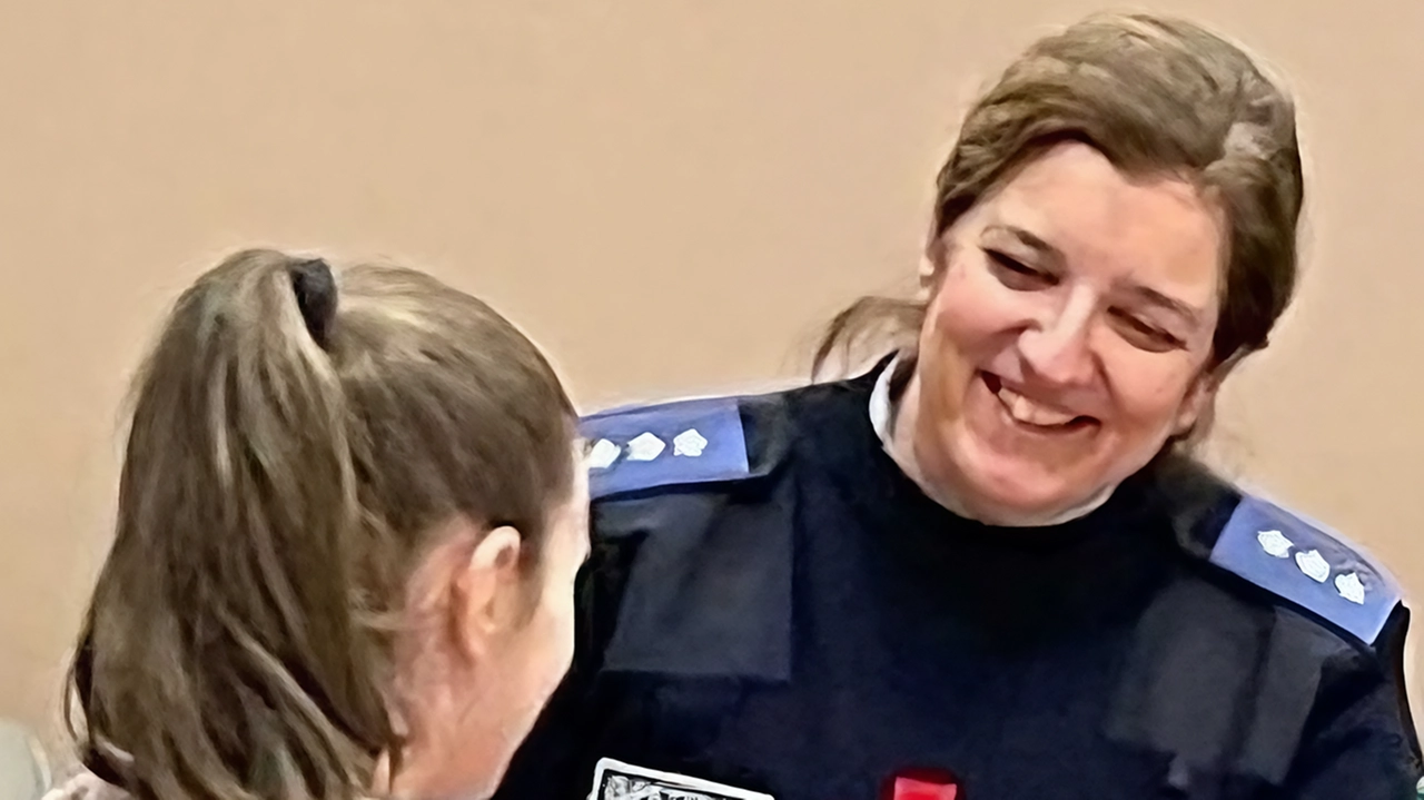 All’iniziativa della Cri hanno aderito otto negozi, dove si potrà acquistare un regalo per le famiglie più bisognose All’iniziativa della Cri hanno aderito otto negozi, dove si potrà acquistare un regalo per le famiglie più bisognose