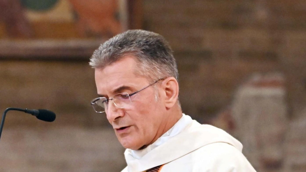 Don Gabriele Bernardelli parroco a Castiglione d’Adda In canonica i ladri sono entrati forzando una finestra del piano terra Don Gabriele Bernardelli parroco a Castiglione d’Adda In canonica i ladri sono entrati forzando una finestra del piano terra