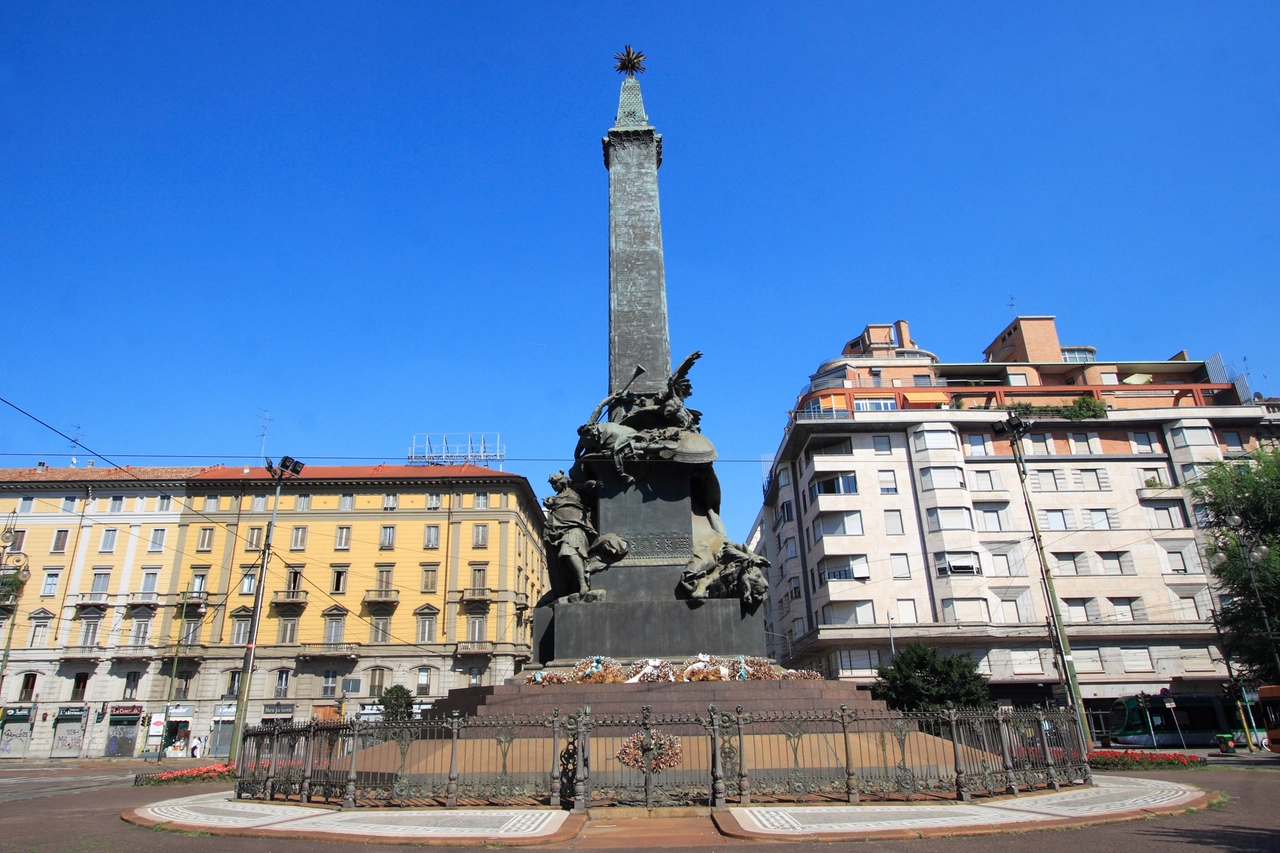 ARCHIVIO Milano Piazza 5 Cinque Giornate