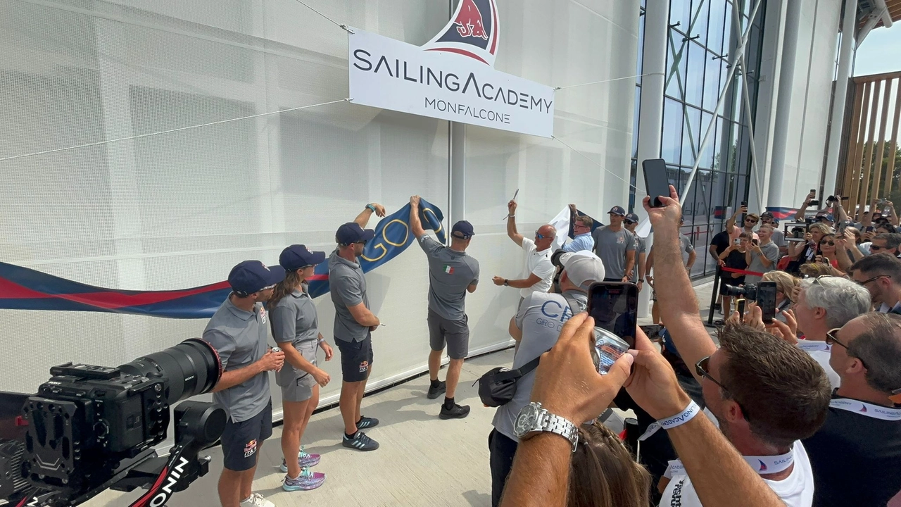 Red Bull, ecco la nuova accademia per gli assi della vela. Spithill: “Qui nasceranno le medaglie del futuro”