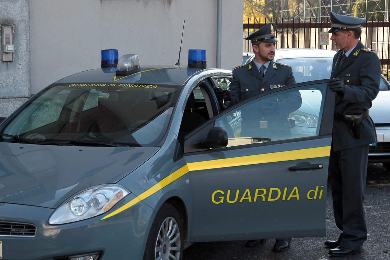 CANALIADC80DB2124C647578C733505F240365D12FINANZA12JPG-95495025