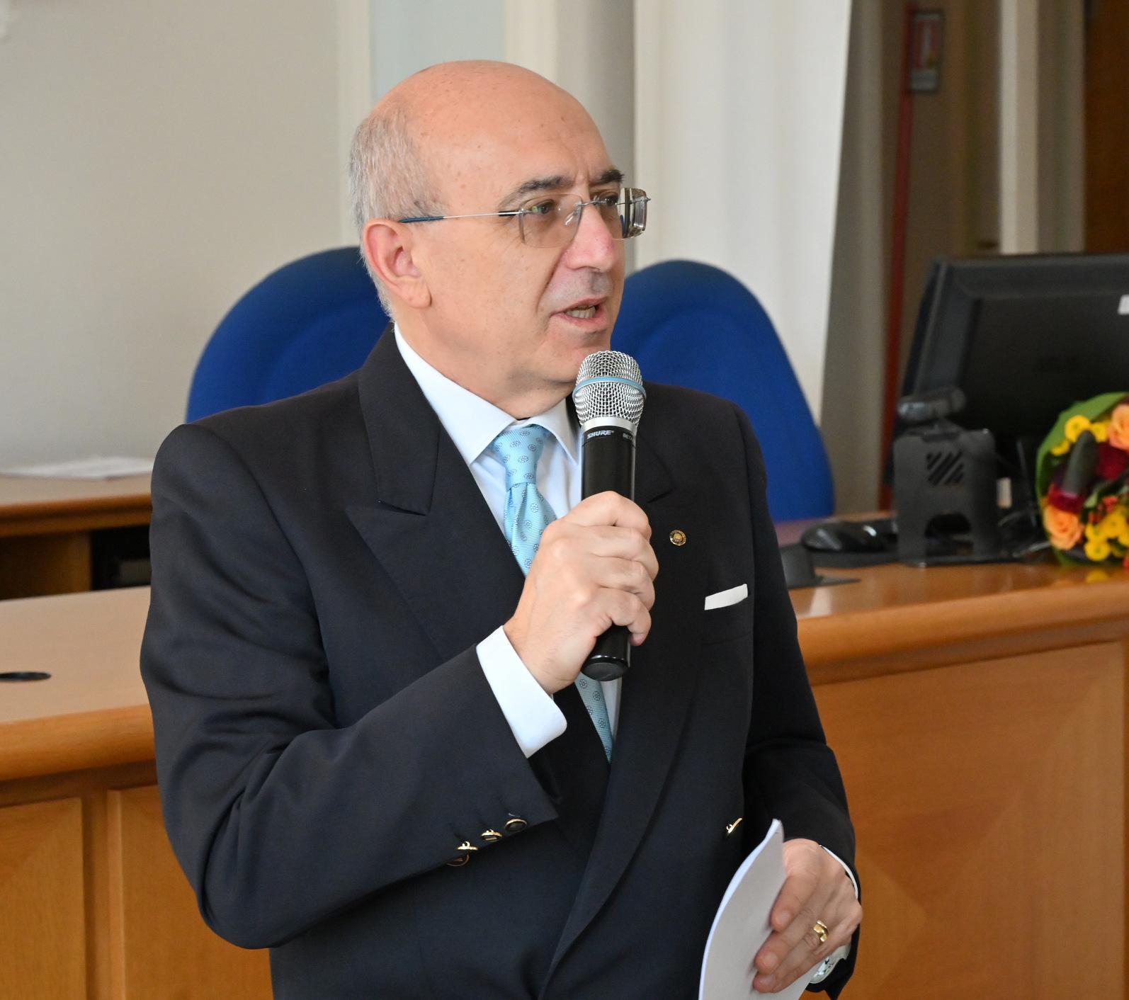 Giovani dipendenti. La risposta di Varese è stare sempre in rete: "Un territorio avanti" Giovani dipendenti. La risposta di Varese è stare sempre in rete: "Un territorio avanti"