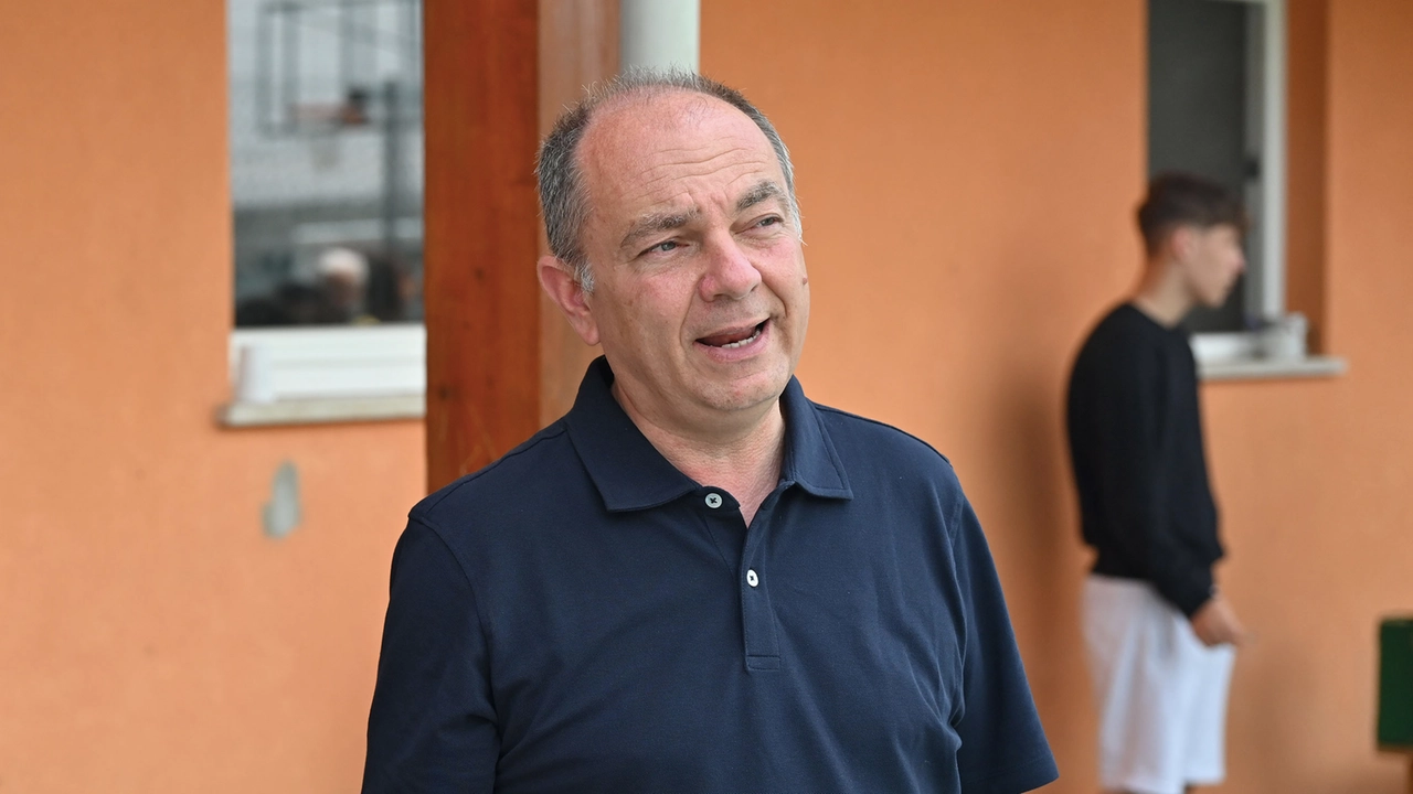 Don Claudio Burgio cappellano del carcere minorile Beccaria e fondatore della comunità Kayros Don Claudio Burgio cappellano del carcere minorile Beccaria e fondatore della comunità Kayros