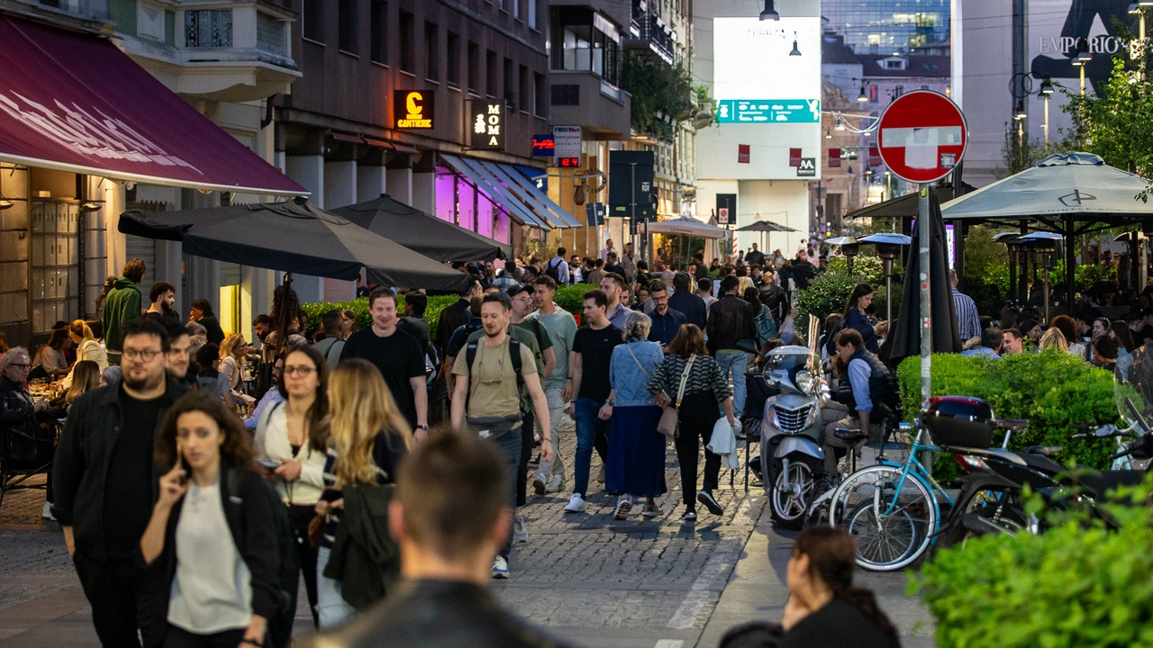 I divieti anti movida selvaggia riguardano diverse zone della città I divieti anti movida selvaggia riguardano diverse zone della città