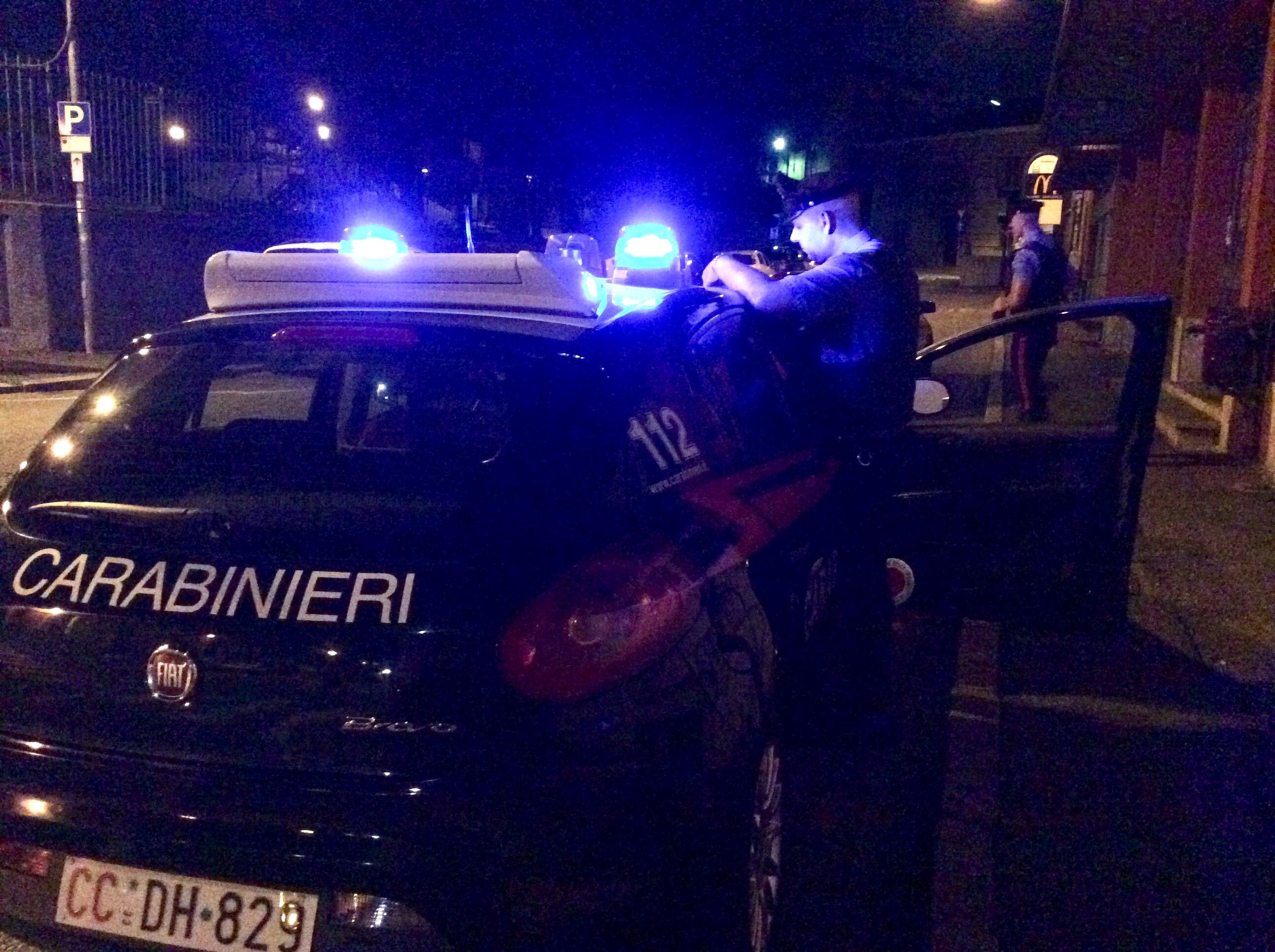 Agguato a Orsenigo, auto si avvicina a un uomo e parte un colpo di pistola: gravissimo 37enne Agguato a Orsenigo, auto si avvicina a un uomo e parte un colpo di pistola: gravissimo 37enne