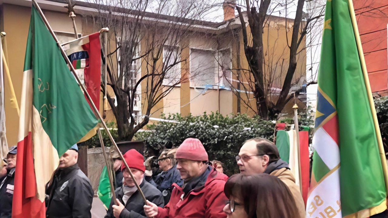 Ogni anno i Comuni di Ferno e Samarate organizzano un corteo e una serie di iniziative per ricordare il sacrificio dei cinque partigiani uccisi dai fascisti Ogni anno i Comuni di Ferno e Samarate organizzano un corteo e una serie di iniziative per ricordare il sacrificio dei cinque partigiani uccisi dai fascisti