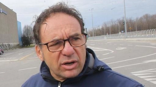 Il segretario generale della Fiom-Cgil di Monza e Brianza Pietro Occhiuto ha ricevuto la solidarietà della Fim-Cisl Il segretario generale della Fiom-Cgil di Monza e Brianza Pietro Occhiuto ha ricevuto la solidarietà della Fim-Cisl