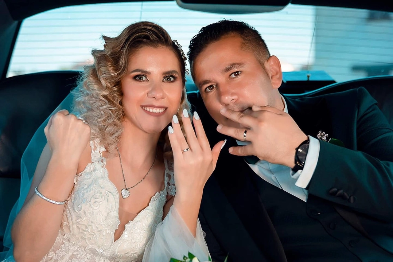 Andreea Michaela Antochi, 30 anni con il marito Florin Catalin Lovin