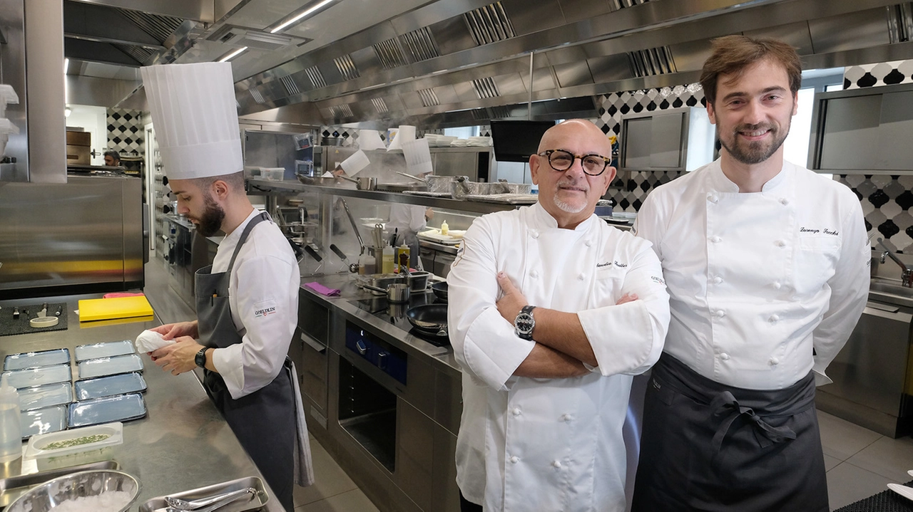 Chef Claudio Sadler con lo chef Lorenzo Sacchi del Circolino di Monza Chef Claudio Sadler con lo chef Lorenzo Sacchi del Circolino di Monza