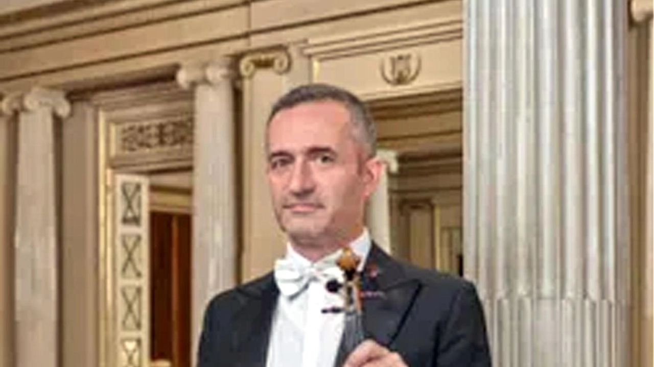 Il violinista della Scala di Milano Antonio Mastalli in concerto a Lecco giovedì sera, nella chiesa di Santa Marta in... Il violinista della Scala di Milano Antonio Mastalli in concerto a Lecco giovedì sera, nella chiesa di Santa Marta in...
