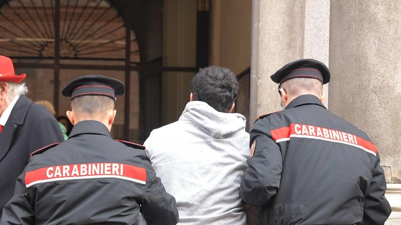 I due complici sono stati accompagnati ieri in tribunale per la direttissima I due complici sono stati accompagnati ieri in tribunale per la direttissima