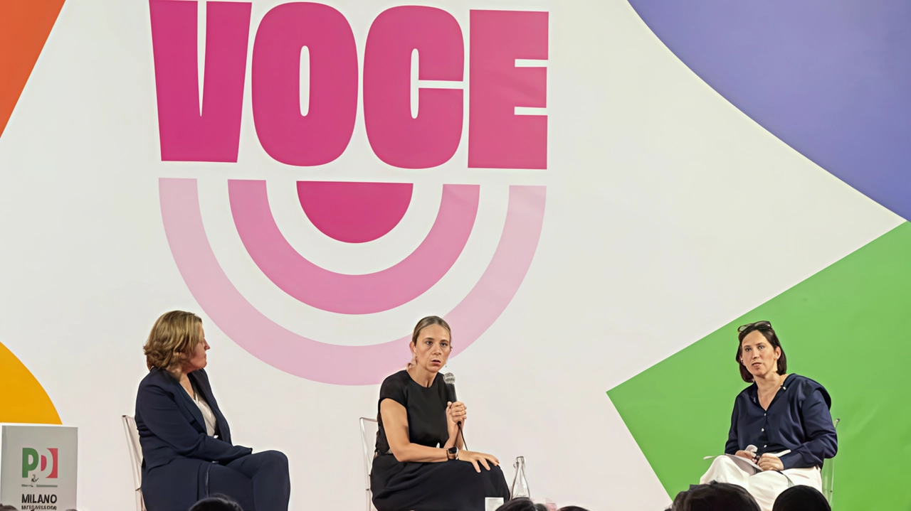 La segretaria dialoga con Ardern e Piri (ma con i sottotitoli). Militanti stupiti "Il futuro del Meazza? Se ne occupa il Pd milanese, ho fiducia nel loro lavoro". Renzi difende Sala: "Non è un avviso di garanzia che può bloccare la città".