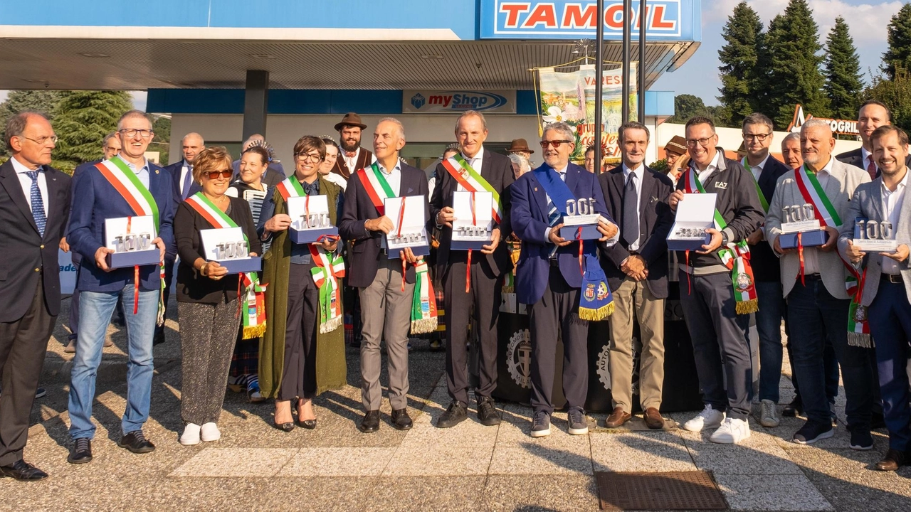 Nell’area di servizio Brughiera Est di Castronno la cerimonia per i cento anni dell’autostrada Nell’area di servizio Brughiera Est di Castronno la cerimonia per i cento anni dell’autostrada