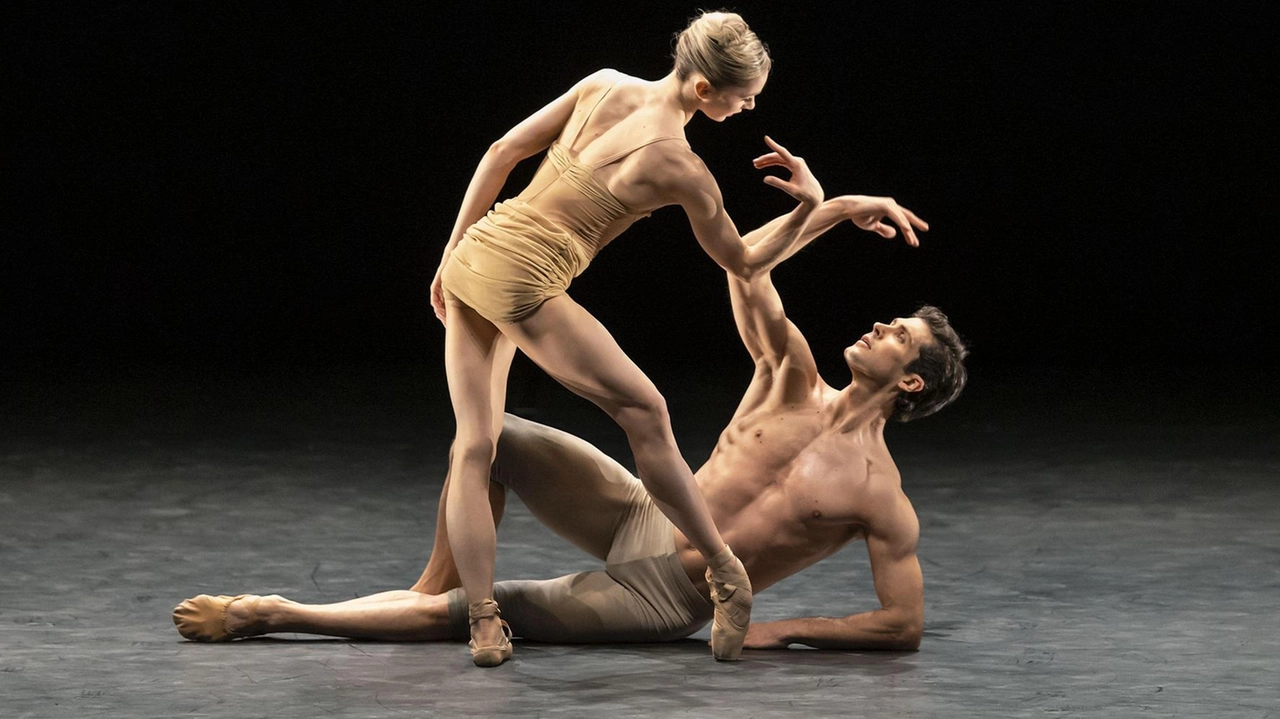 Nicoletta Manni e Roberto Bolle, protagonisti della prima del 28 febbraio Nicoletta Manni e Roberto Bolle, protagonisti della prima del 28 febbraio