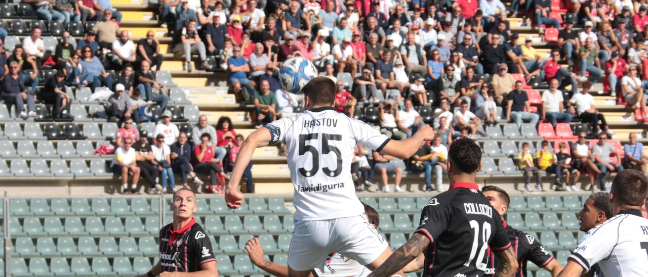 Cremonese-Spezia: Sfida Cruciale per i Playoff di Serie B