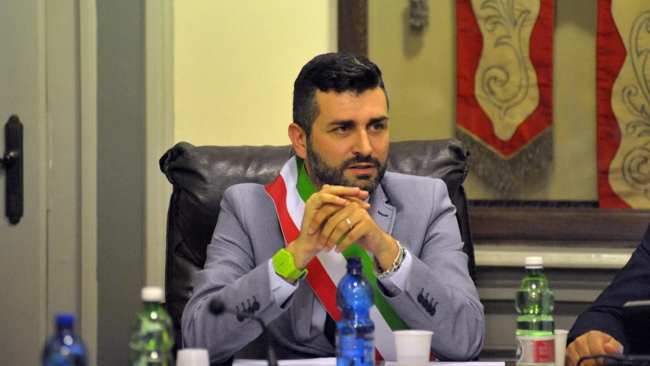 Il sindaco Andrea Fumagalli Il sindaco Andrea Fumagalli
