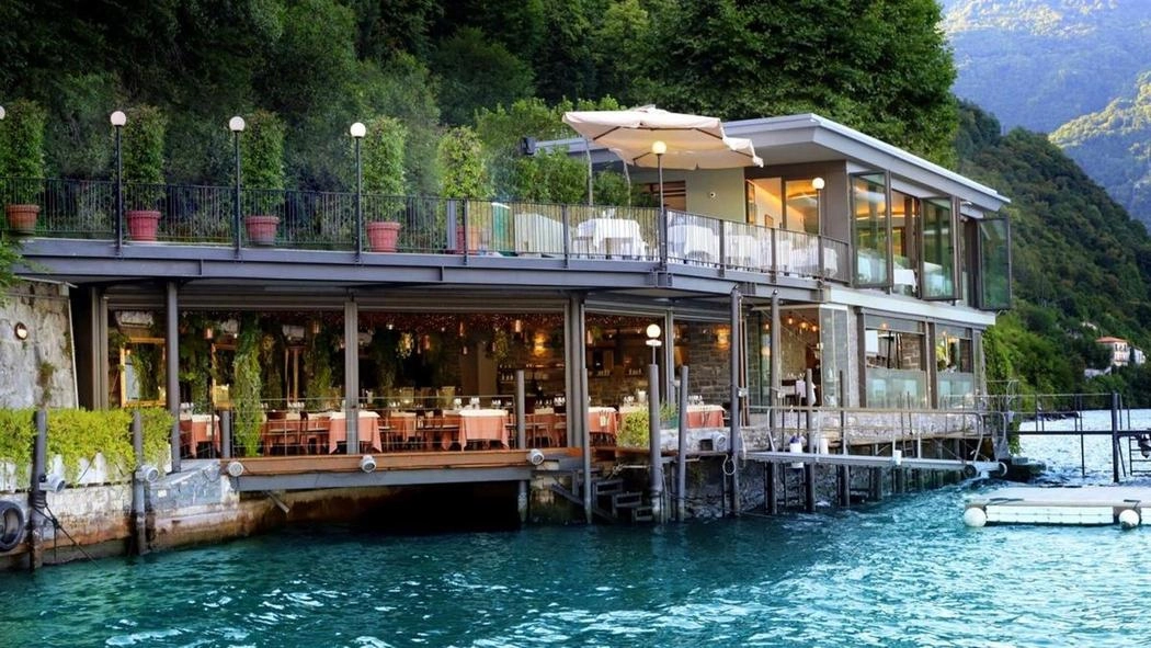 Un ricevimento da 30mila euro: sarebbe stato questo il costo dell’aperitivo con cena per 92 persone, organizzato il 14 ottobre... Un ricevimento da 30mila euro: sarebbe stato questo il costo dell’aperitivo con cena per 92 persone, organizzato il 14 ottobre...