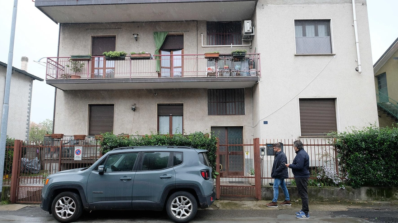 Nova Milanese, giustificò l’accoltellamento da parte del marito con presunte minacce ricevute. Ma le indagini dei carabinieri hanno escluso tutto ed è emersa una querela per atti persecutori. Nova Milanese, giustificò l’accoltellamento da parte del marito con presunte minacce ricevute. Ma le indagini dei carabinieri hanno escluso tutto ed è emersa una querela per atti persecutori.
