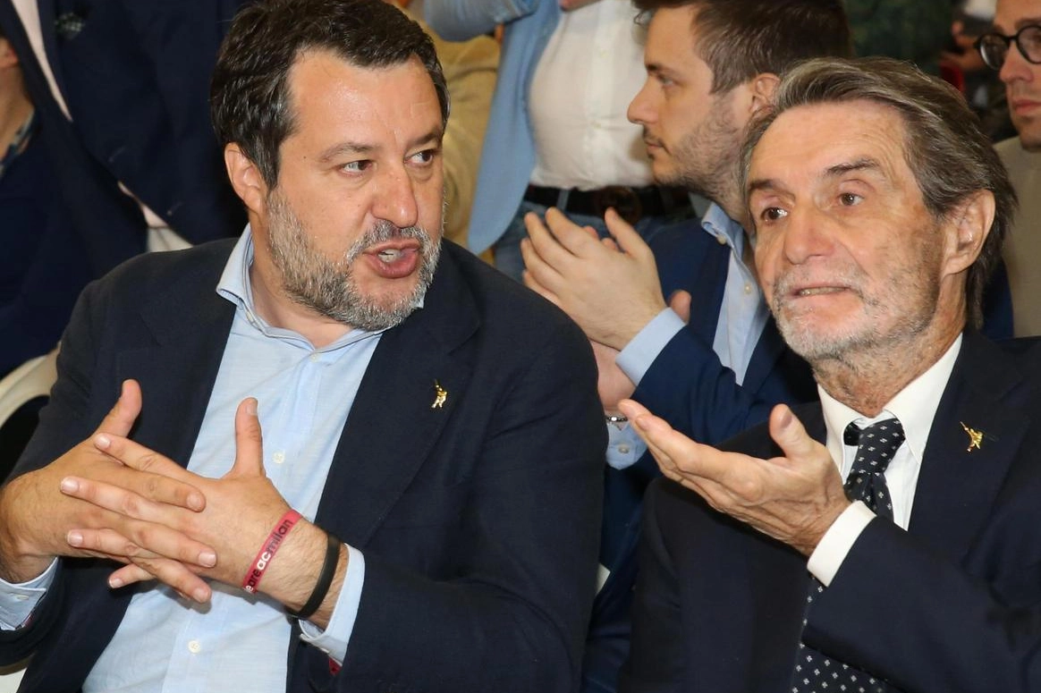 Il vicepremier Salvini e il presidente della Regione Lombardia Attilio Fontana